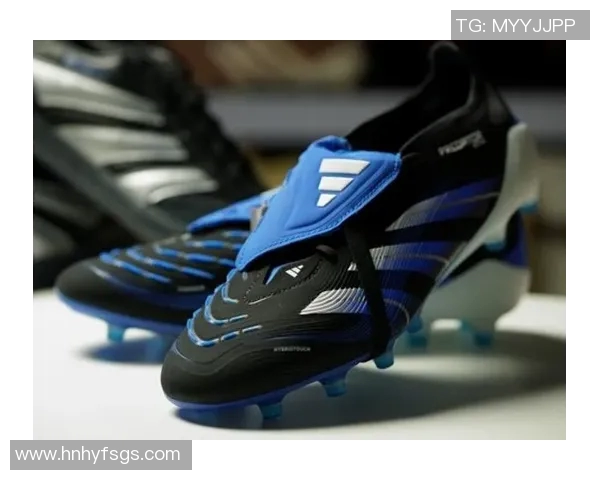 足球鞋在提升运动表现与保护脚踝方面的重要作用分析